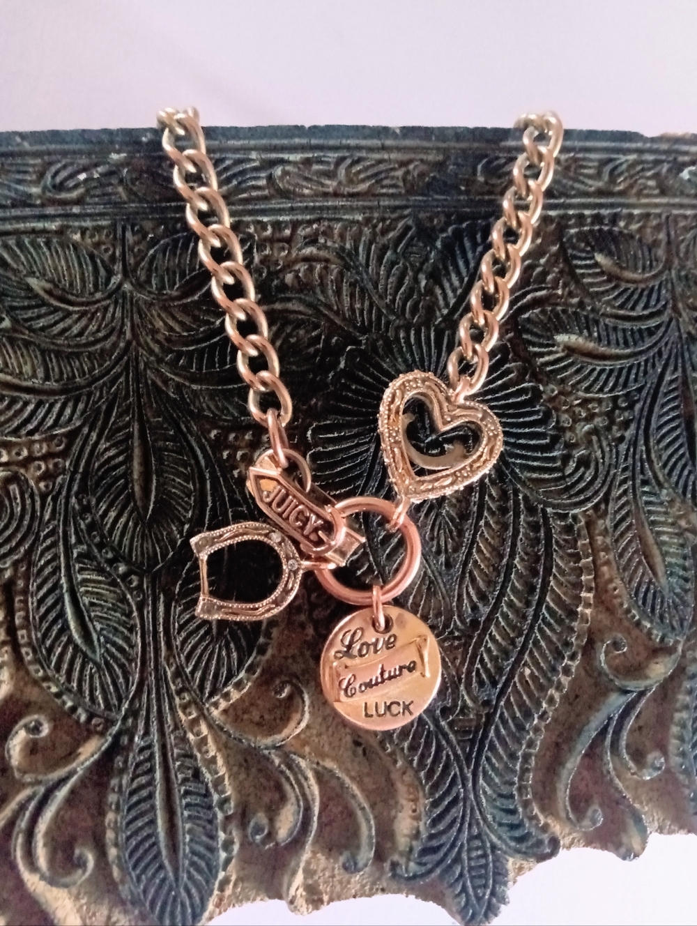 Juicy Couture VTG Gold Love Luck Couture Pave Heart Horseshoe Choker Necklace